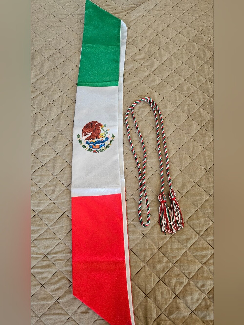 New Graduation stole, Mexican flag